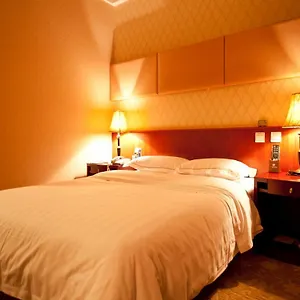 Babao Grand Hotel 3*