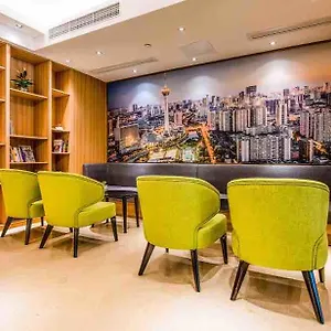 成都太古里河畔亚朵酒店 酒店 4*