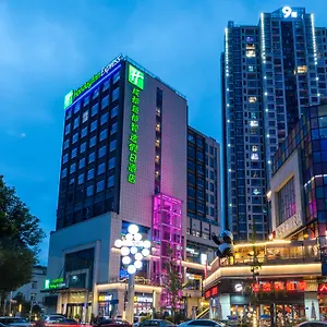 成都新都智选假日酒店 酒店