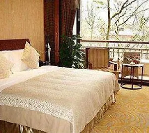 Dujiangyan Qingcheng Platon 3* Чэнду