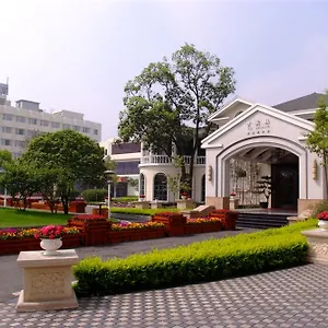 Hotel Chengfei 3*