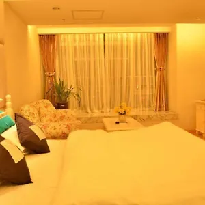 Four Leaf Clover Boutique * Csengtu